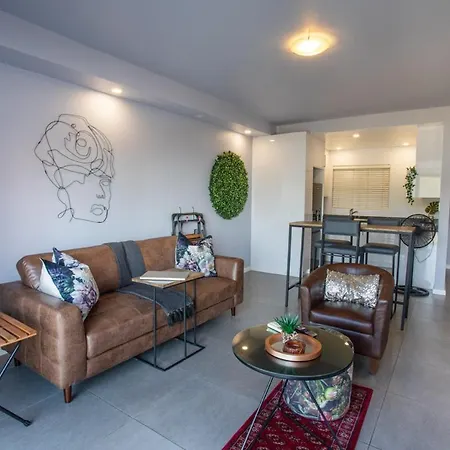 Stylish 1 Bedroom Eastpoint Durban Exterior photo