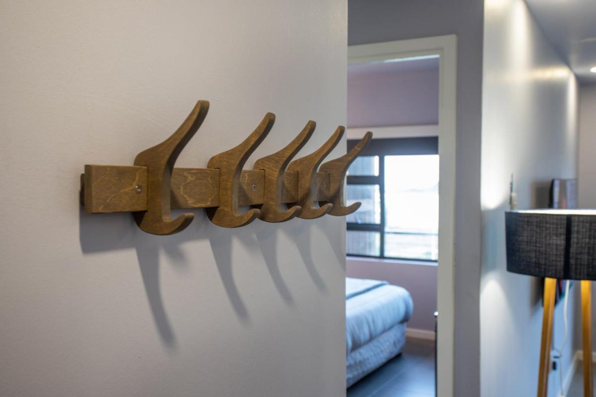 Apartment Stylish 1 Bedroom Eastpoint Durban