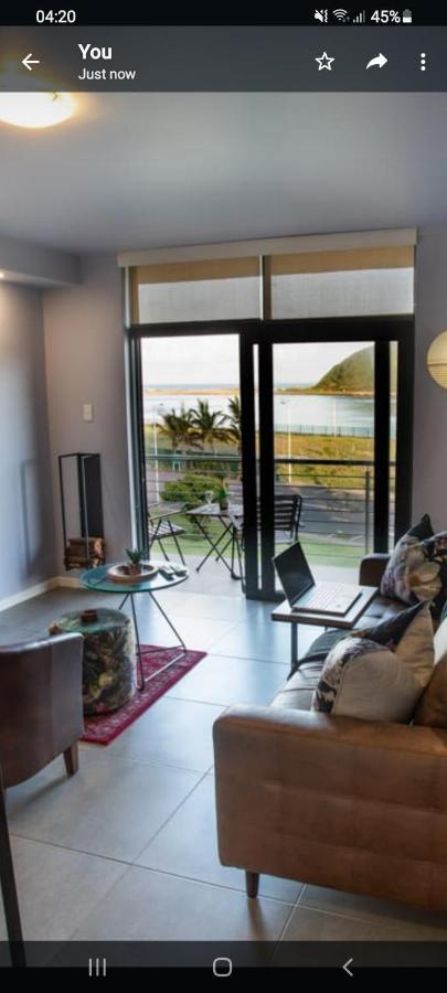 Stylish 1 Bedroom Eastpoint Durban