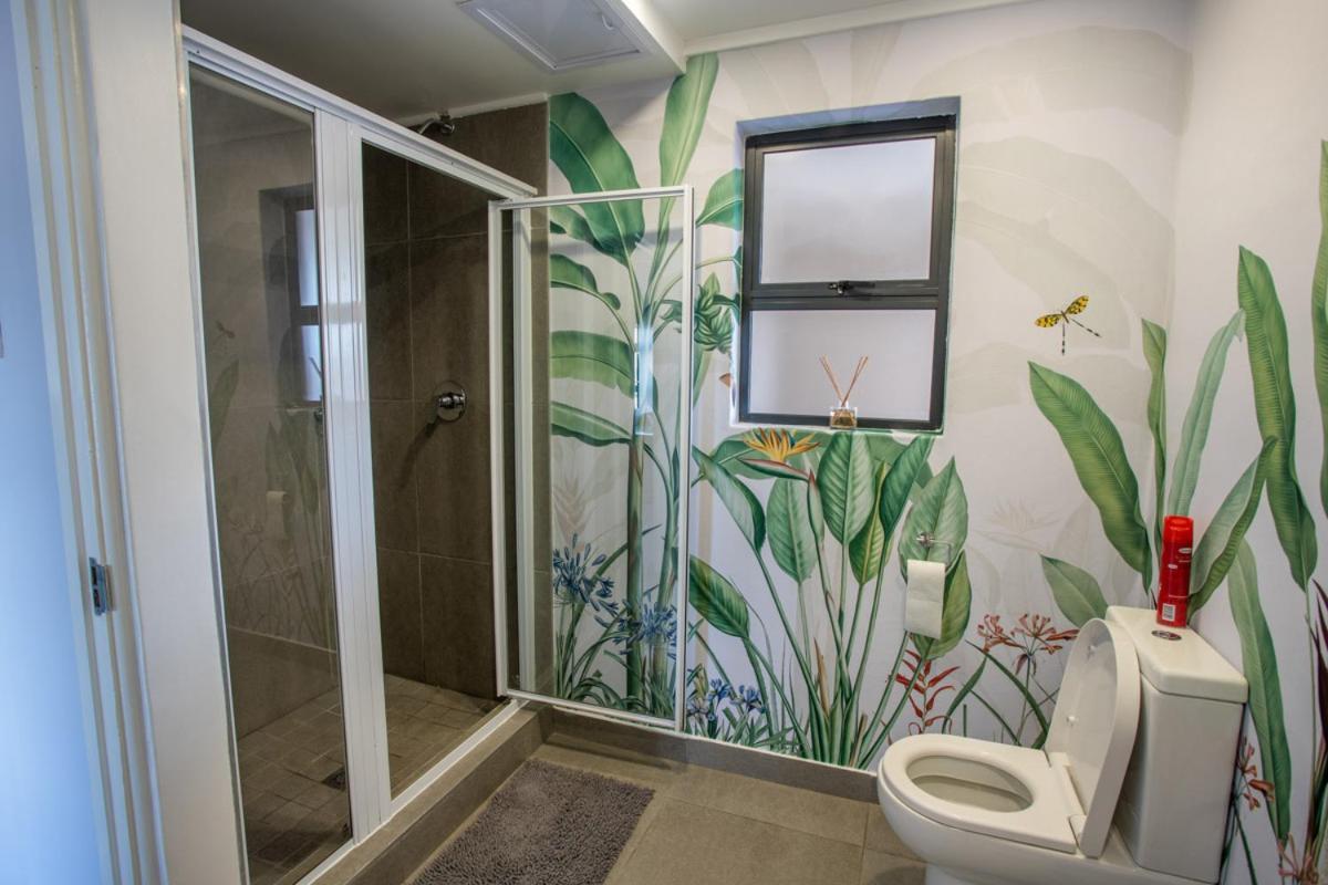 Apartment Stylish 1 Bedroom Eastpoint Durban