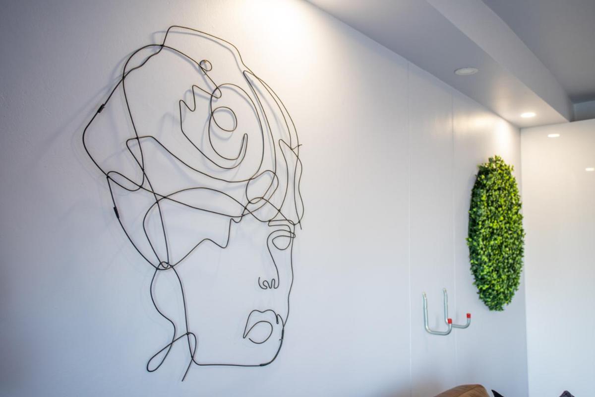 Stylish 1 Bedroom Eastpoint